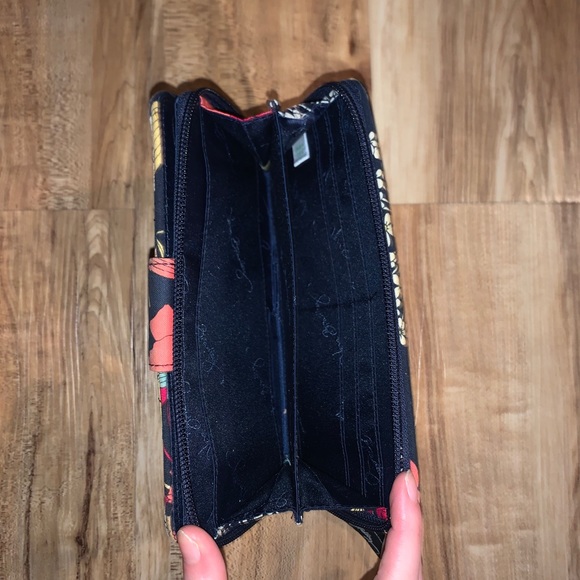 Vera Bradley wallet - Picture 3 of 3